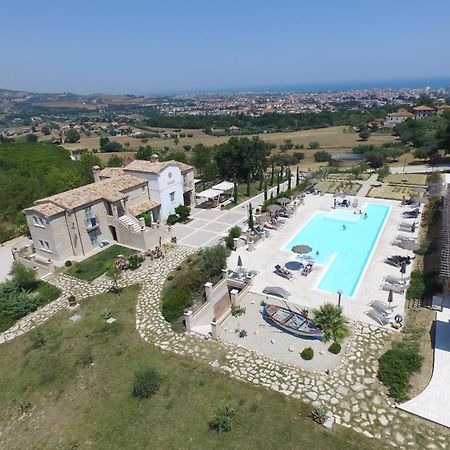 Villa Sant'Angelo Альба-Адриатика Экстерьер фото