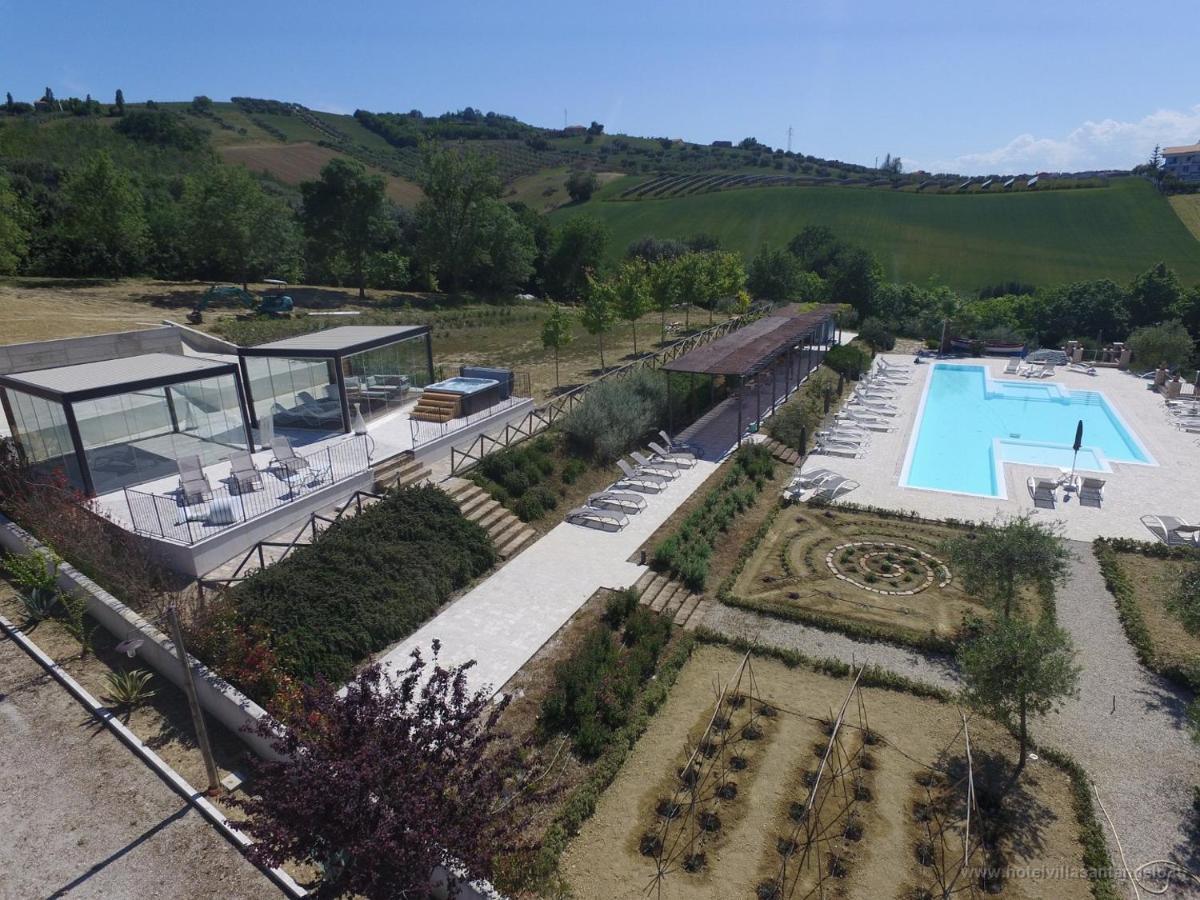 Villa Sant'Angelo Альба-Адриатика Экстерьер фото