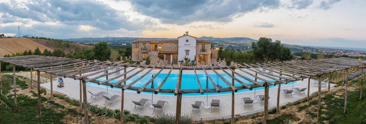 Villa Sant'Angelo Альба-Адриатика Экстерьер фото
